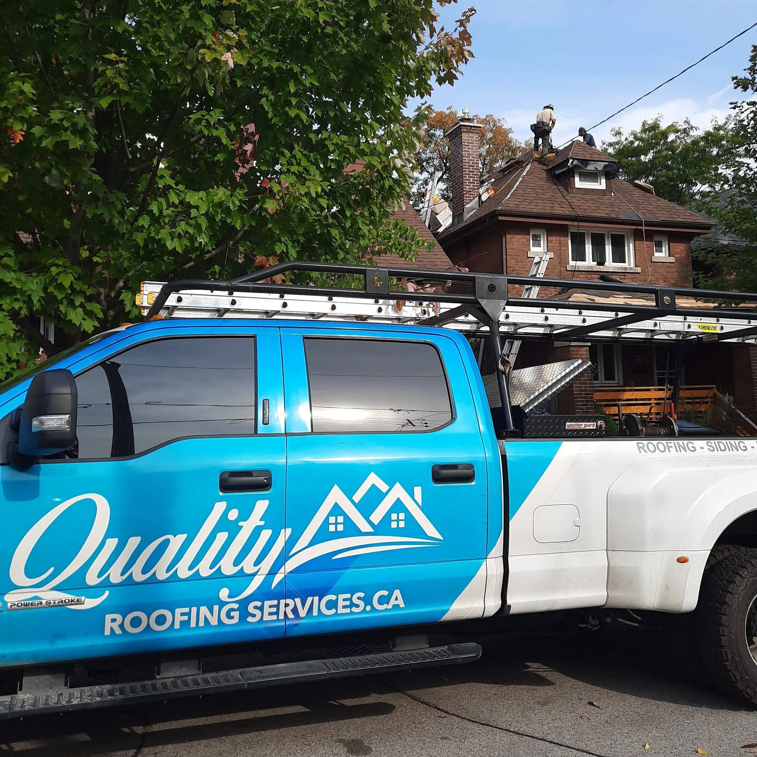 Toronto roof leak before repair